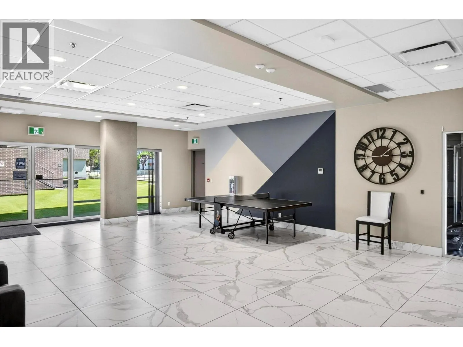 925 Leon Avenue Unit# 424