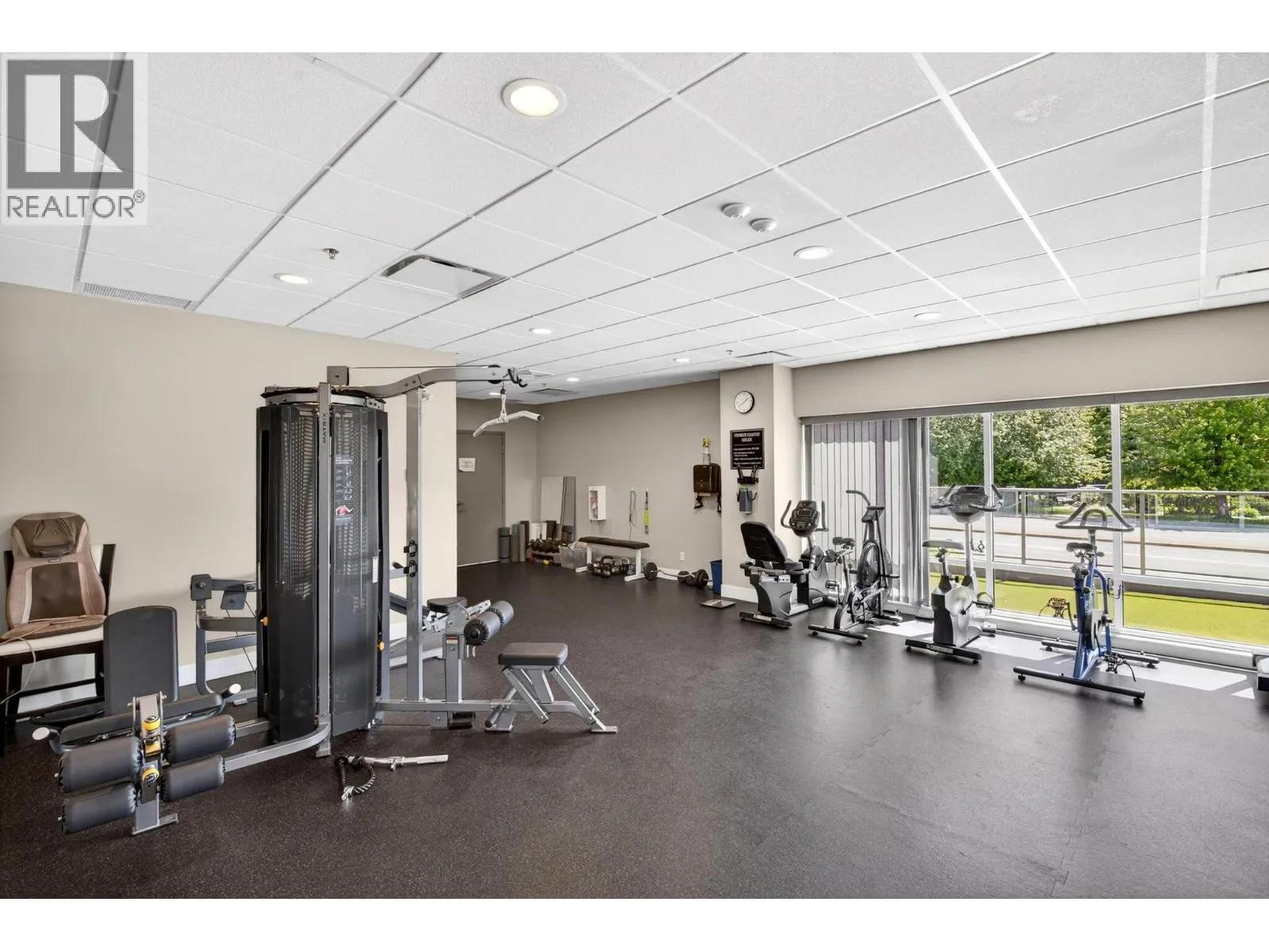 925 Leon Avenue Unit# 424