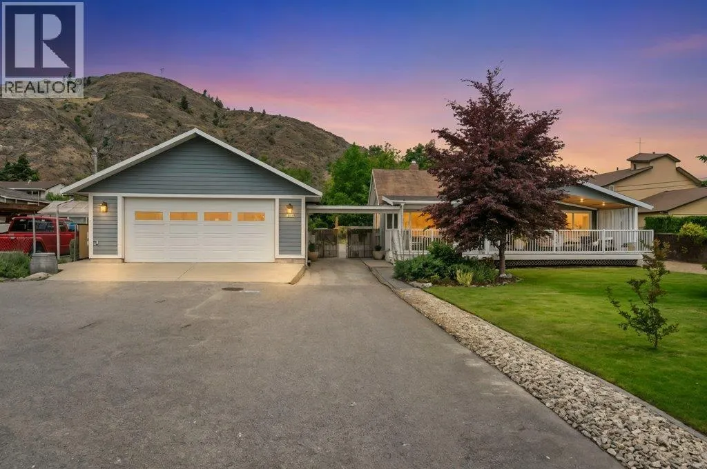 860 Fairview Road