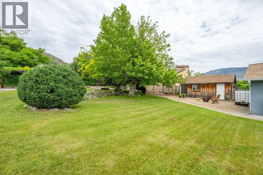 860 Fairview Road