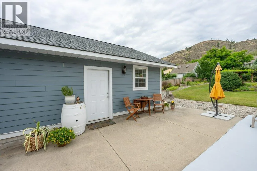 860 Fairview Road
