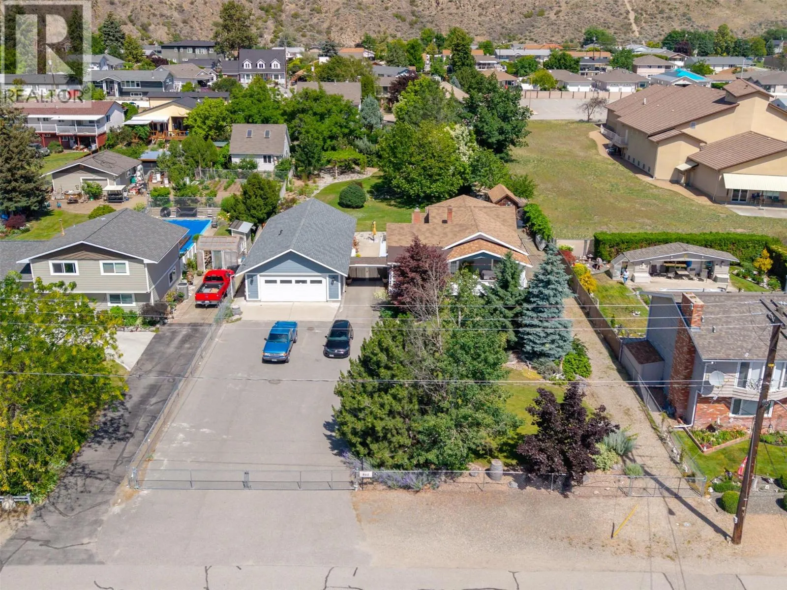 860 Fairview Road