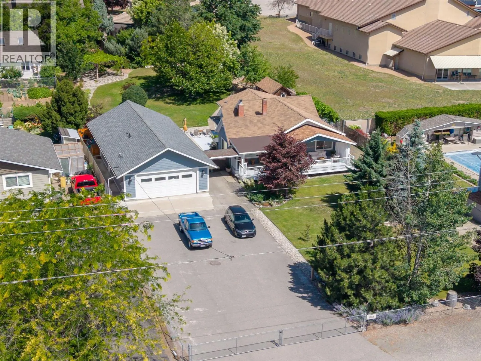 860 Fairview Road