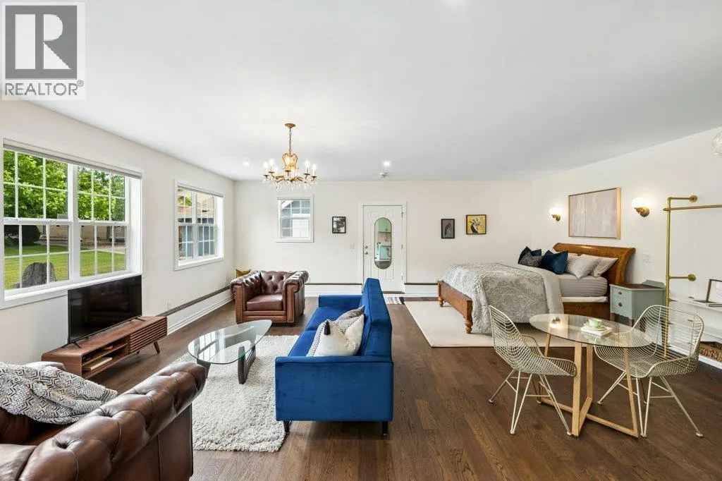 860 Fairview Road