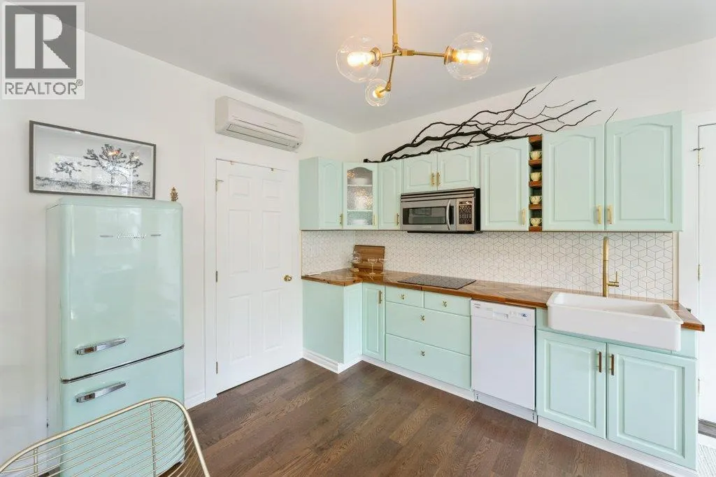 860 Fairview Road