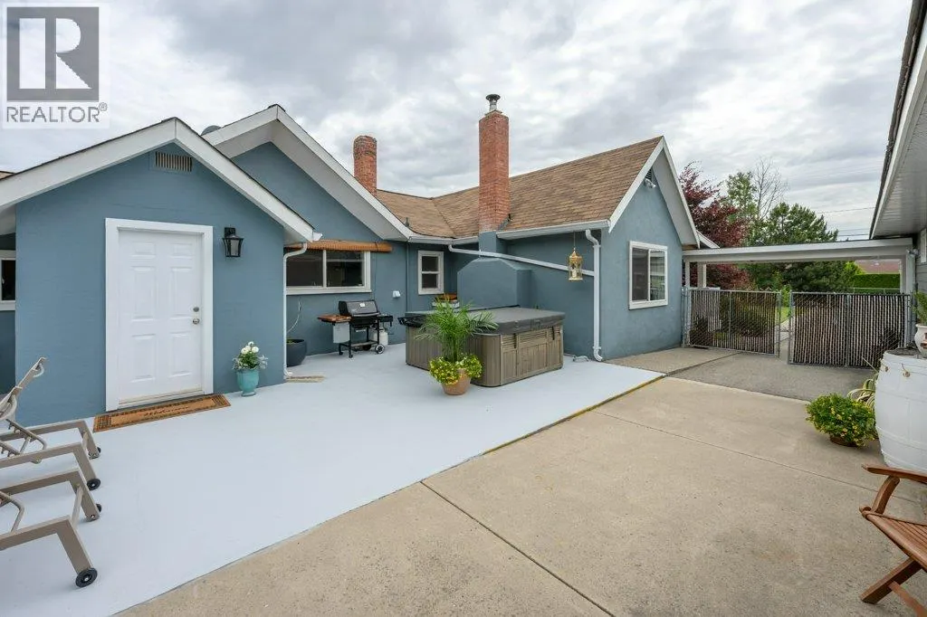 860 Fairview Road