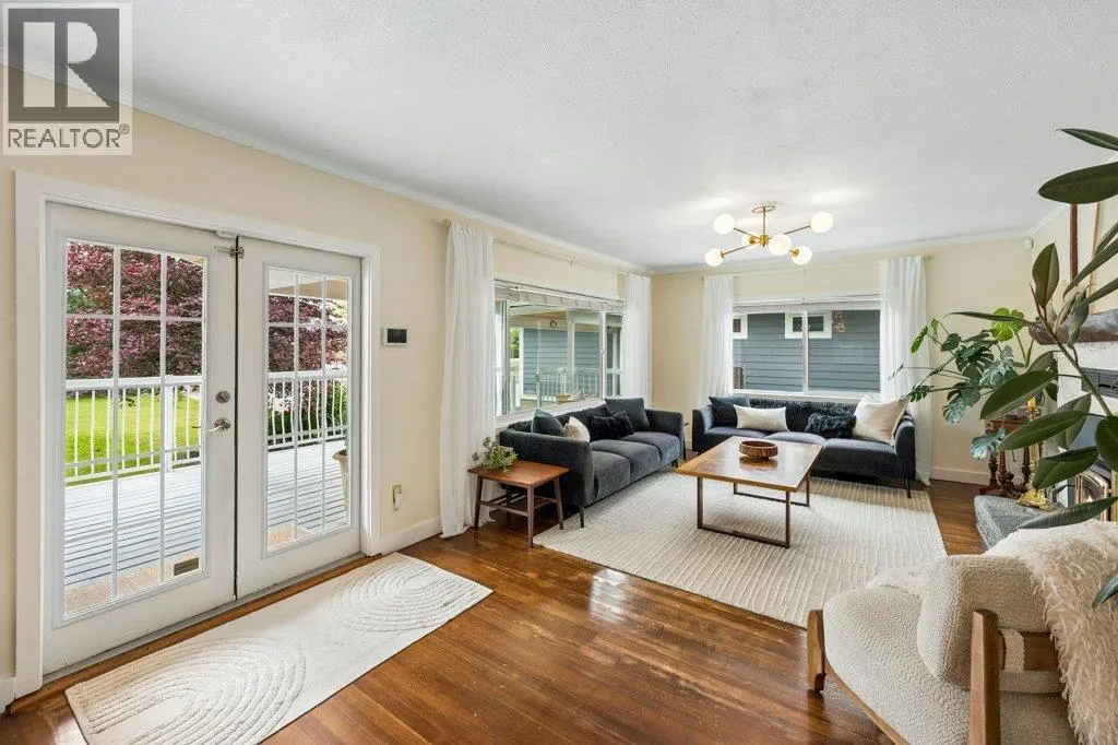 860 Fairview Road