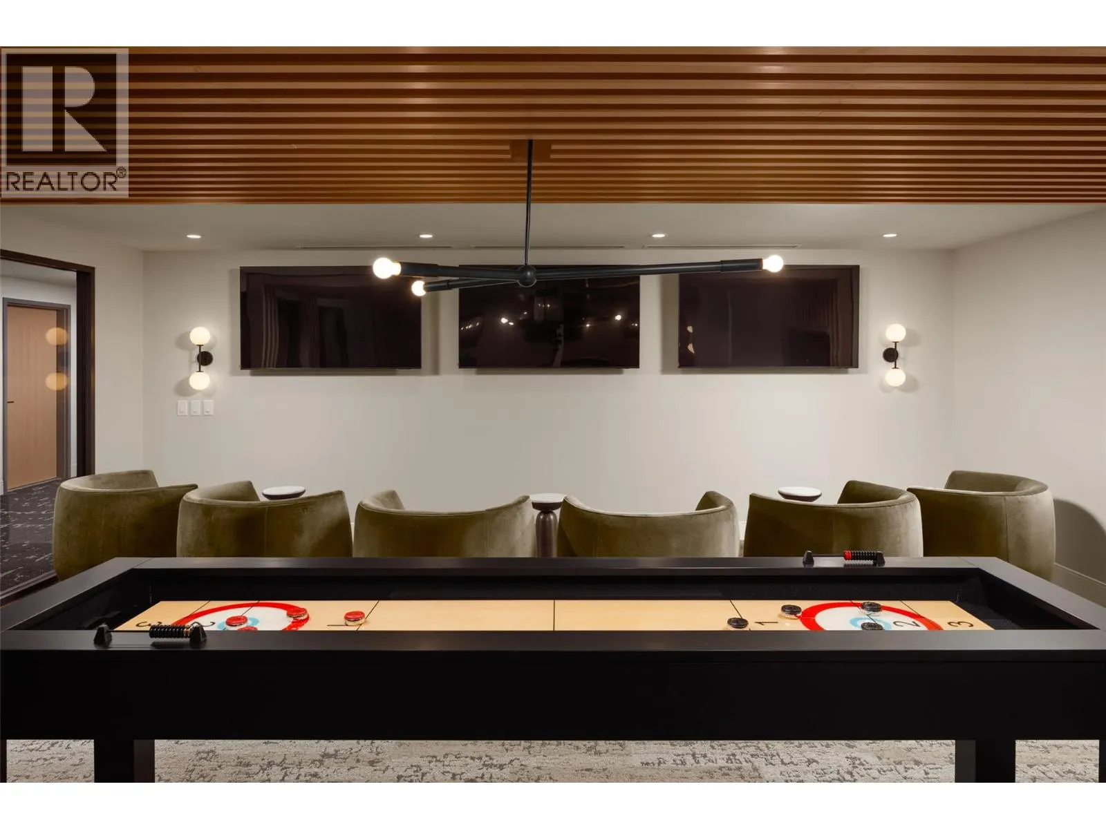 3340 Lakeshore Road Unit# 803