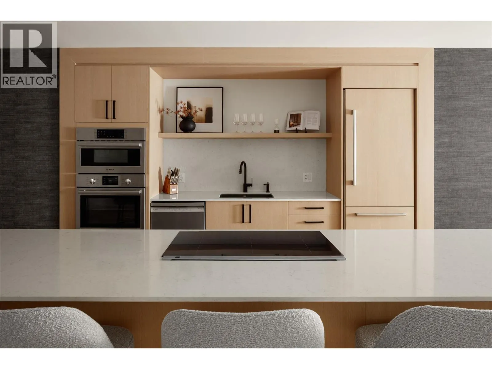 3340 Lakeshore Road Unit# 803