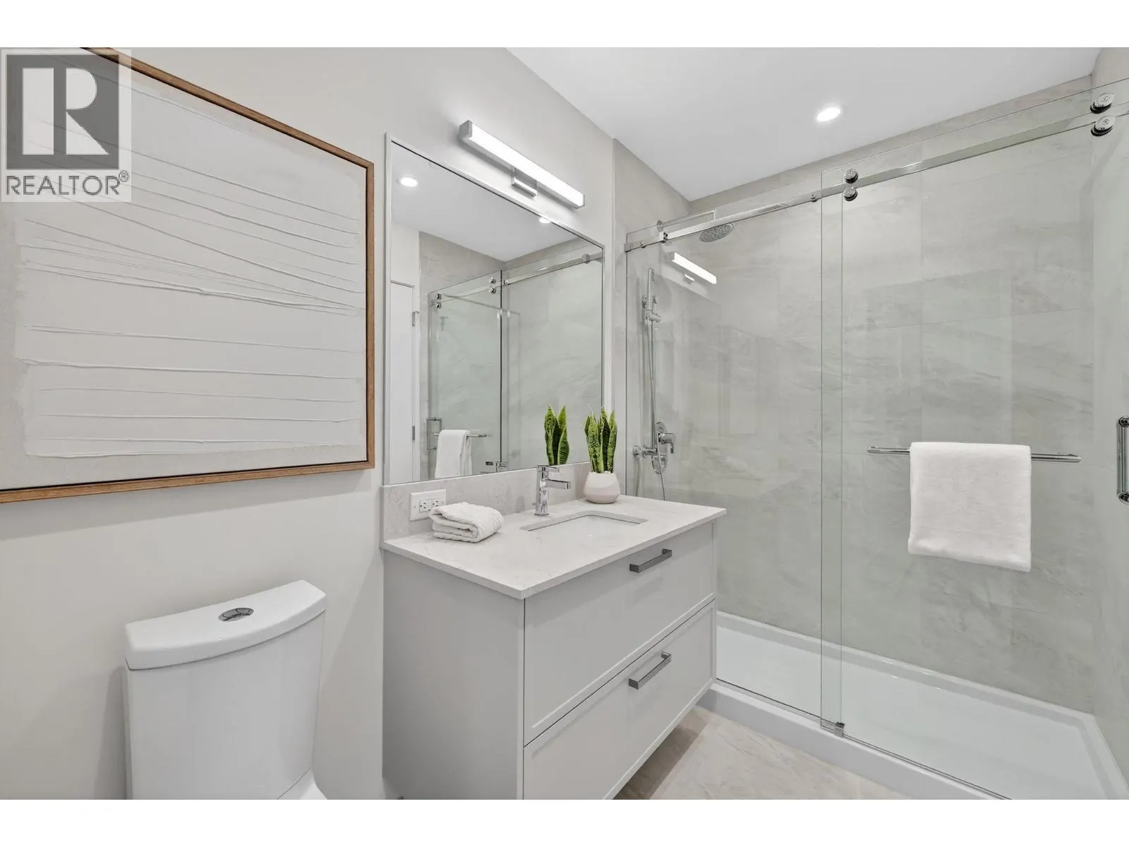 3340 Lakeshore Road Unit# 803