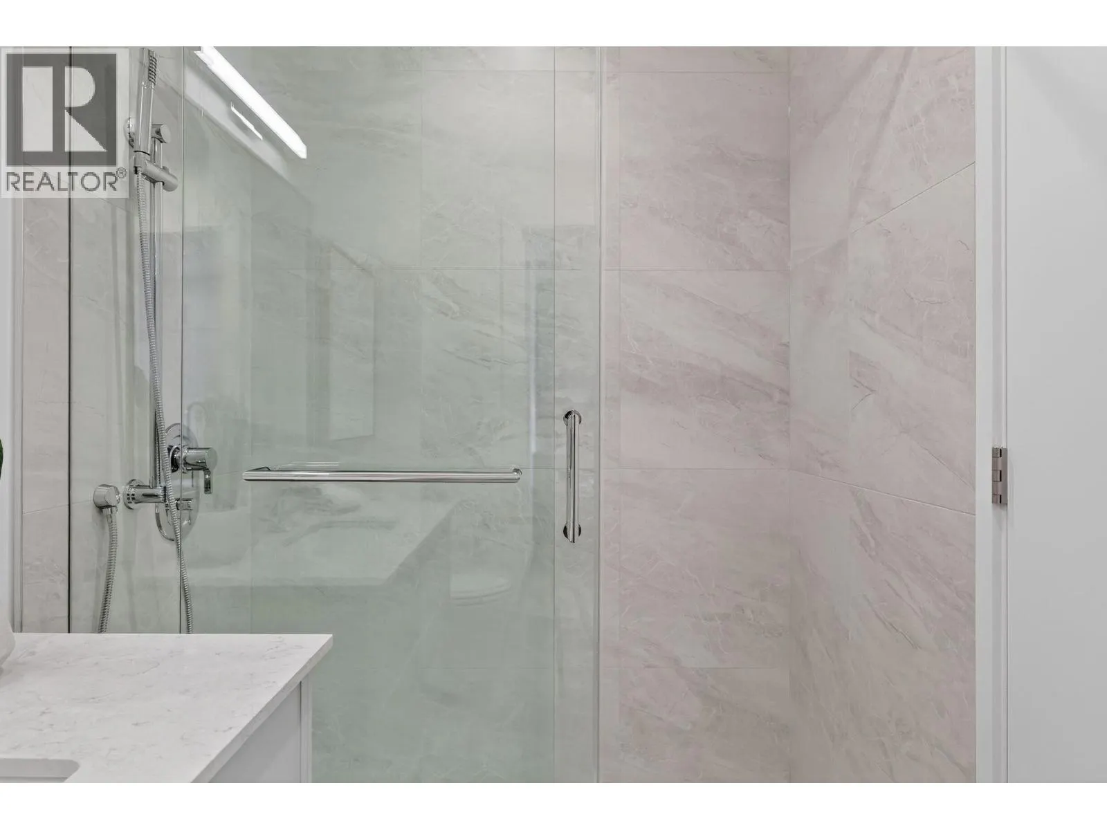 3340 Lakeshore Road Unit# 803
