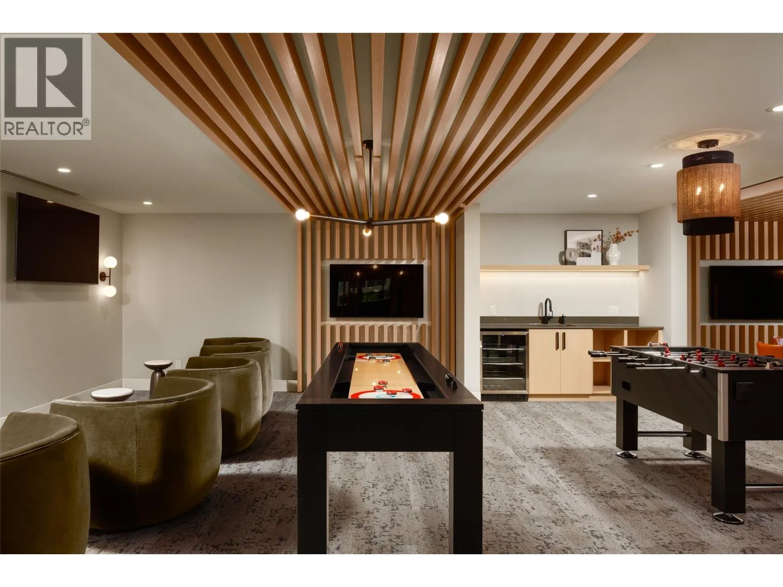 3340 Lakeshore Road Unit# 803