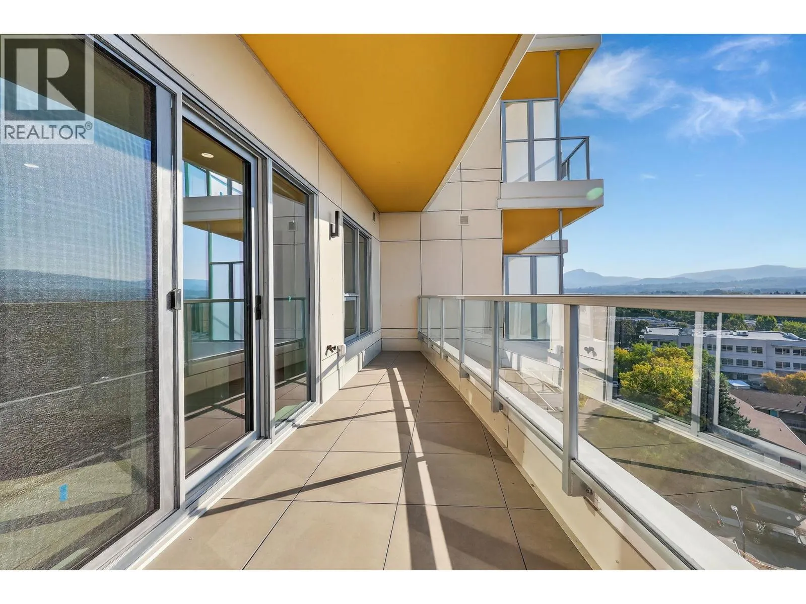 3340 Lakeshore Road Unit# 803