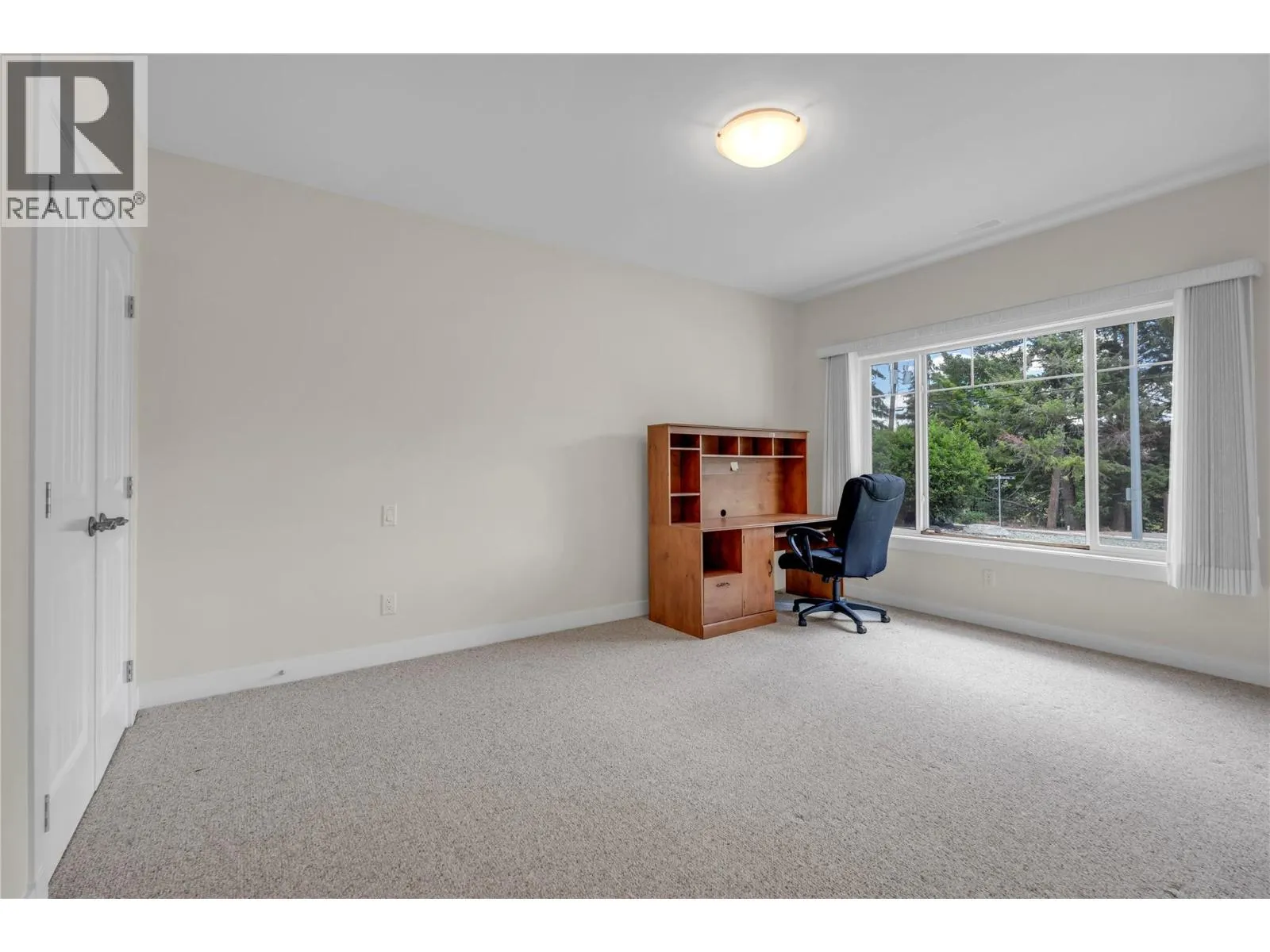 6991 Pinot Place