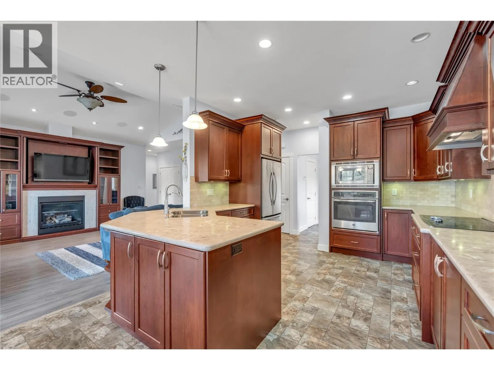 6991 Pinot Place