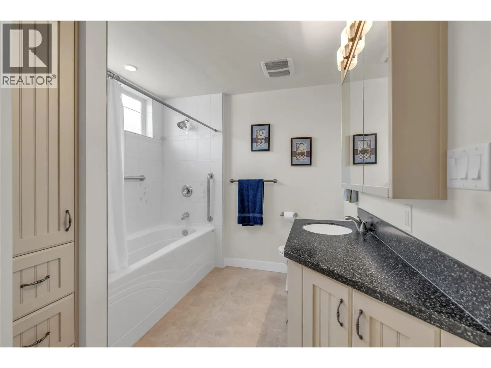 6991 Pinot Place