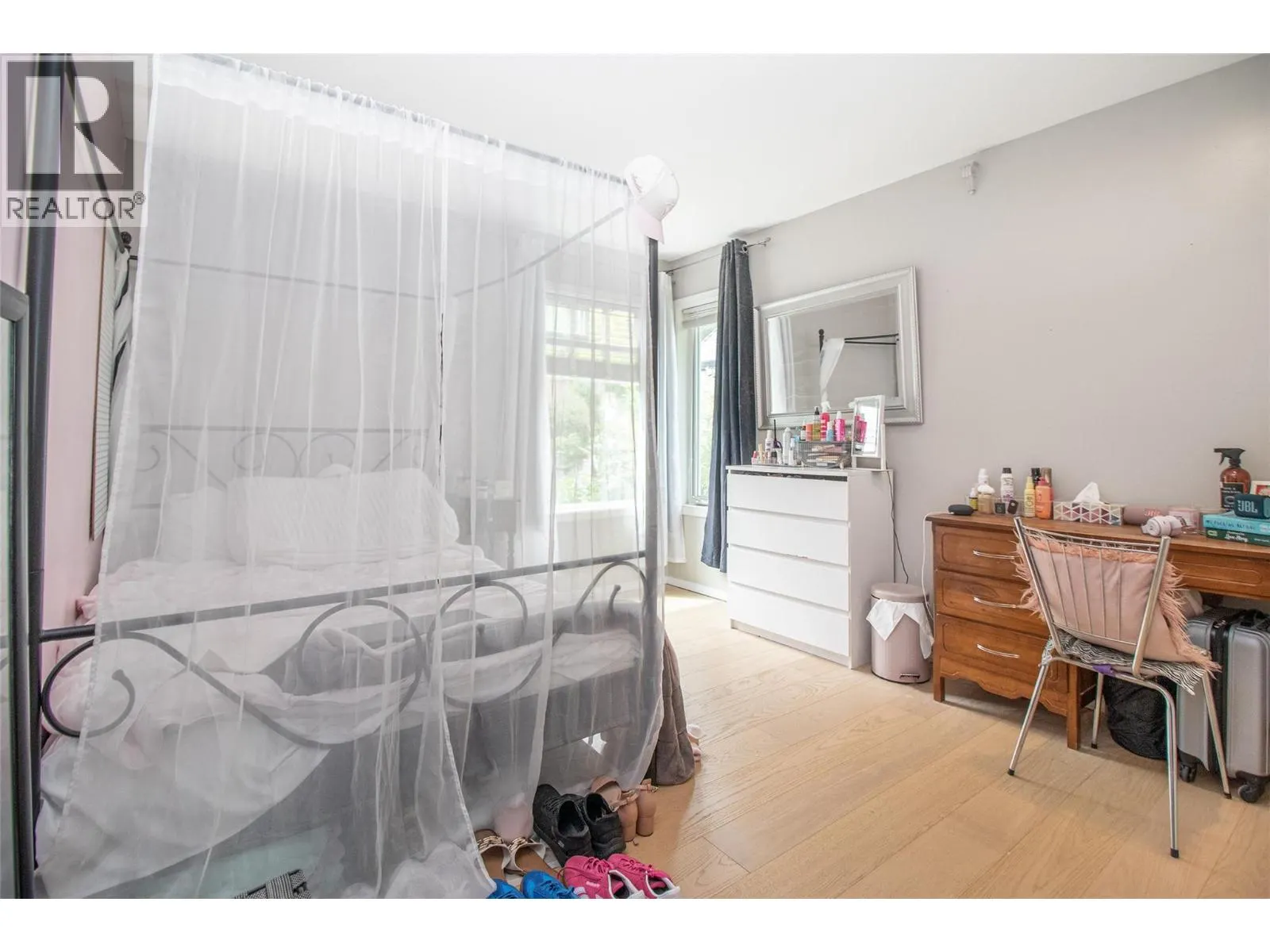 621 Cassiar Road