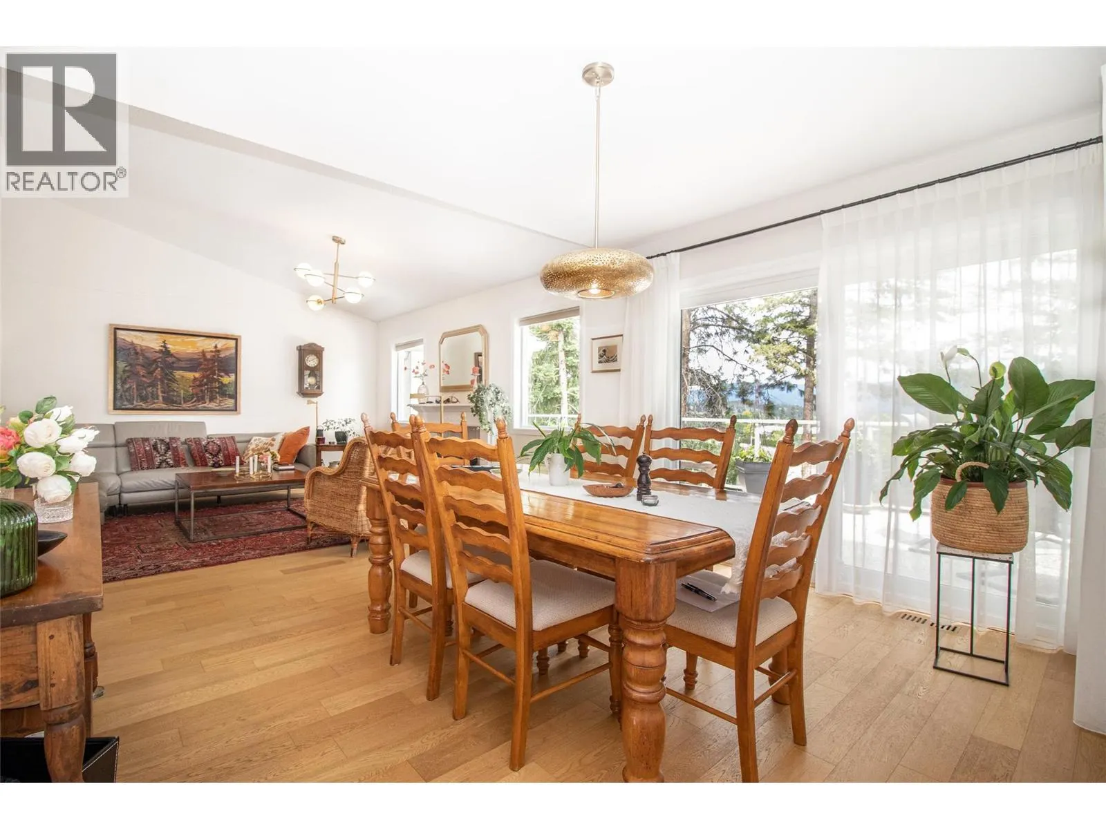 621 Cassiar Road