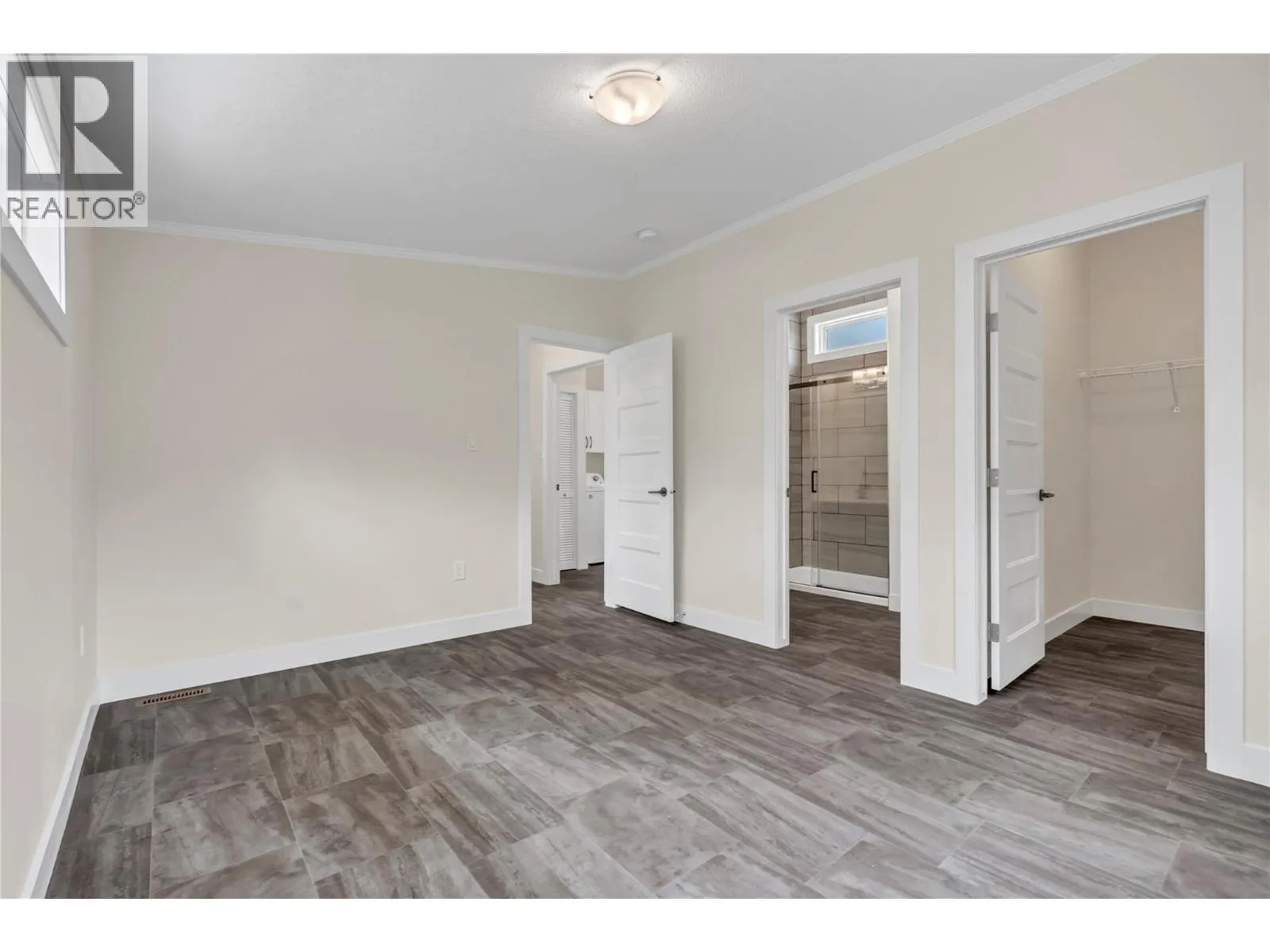 1118 Middle Bench Road Unit# 10