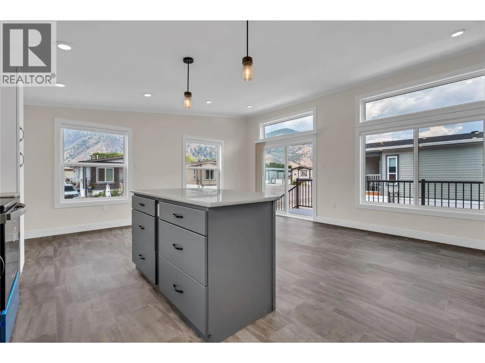 1118 Middle Bench Road Unit# 10