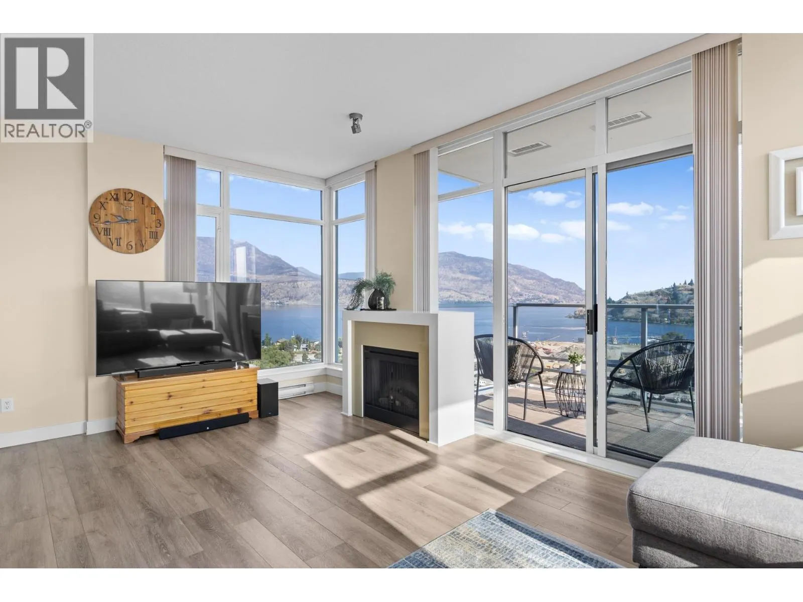 1075 Sunset Drive Unit# 2103