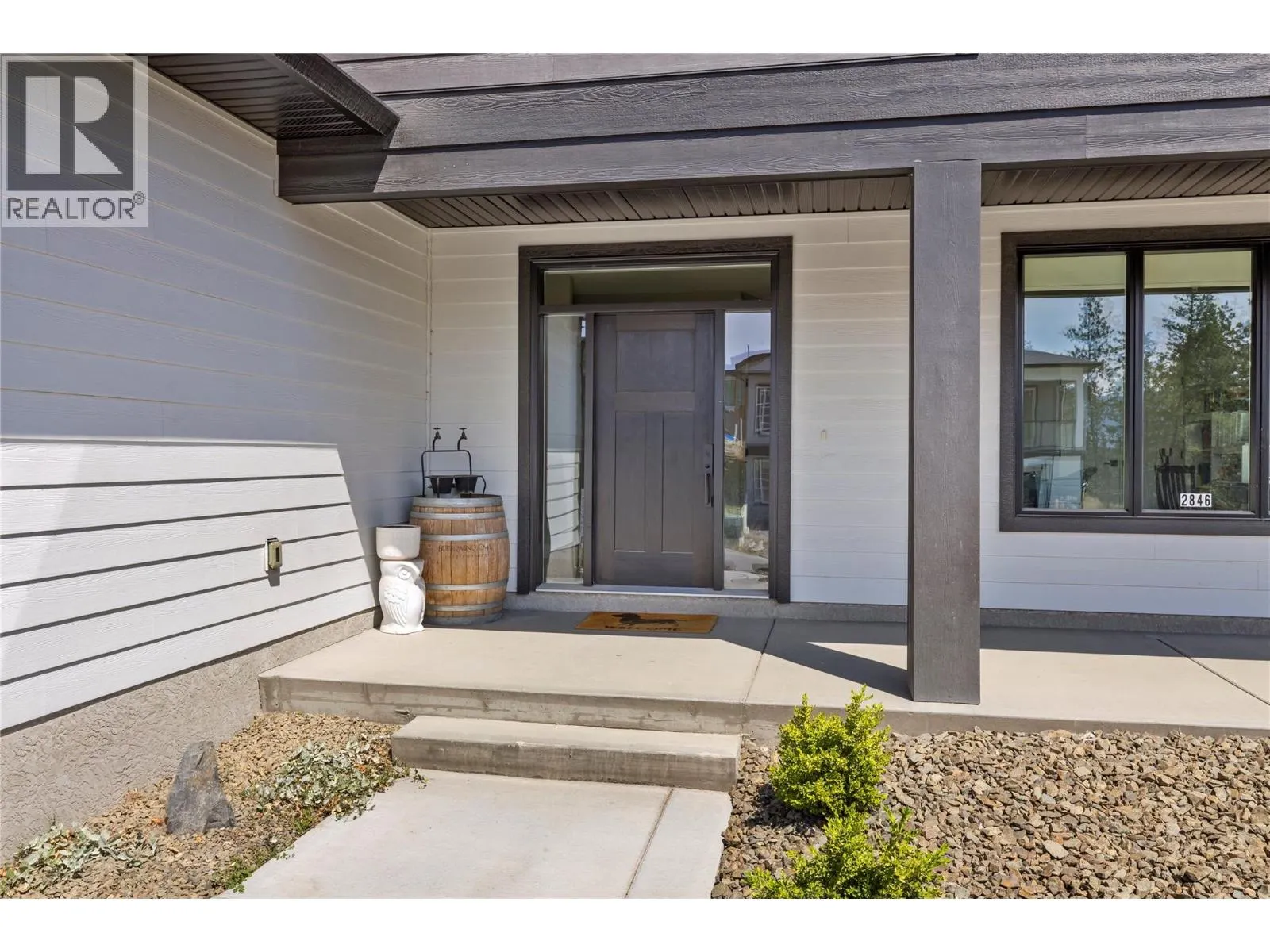 2846 Canyon Crest Drive
