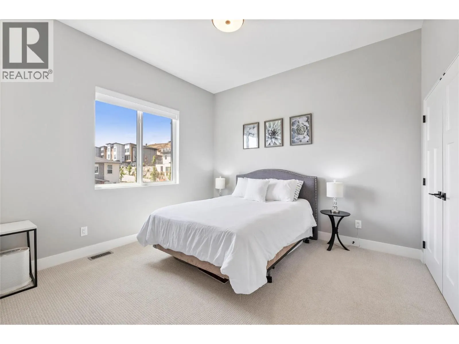 2846 Canyon Crest Drive