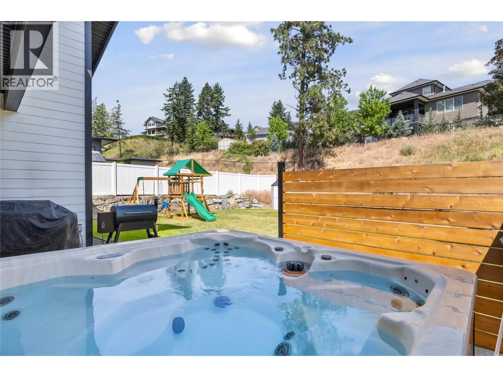 2846 Canyon Crest Drive