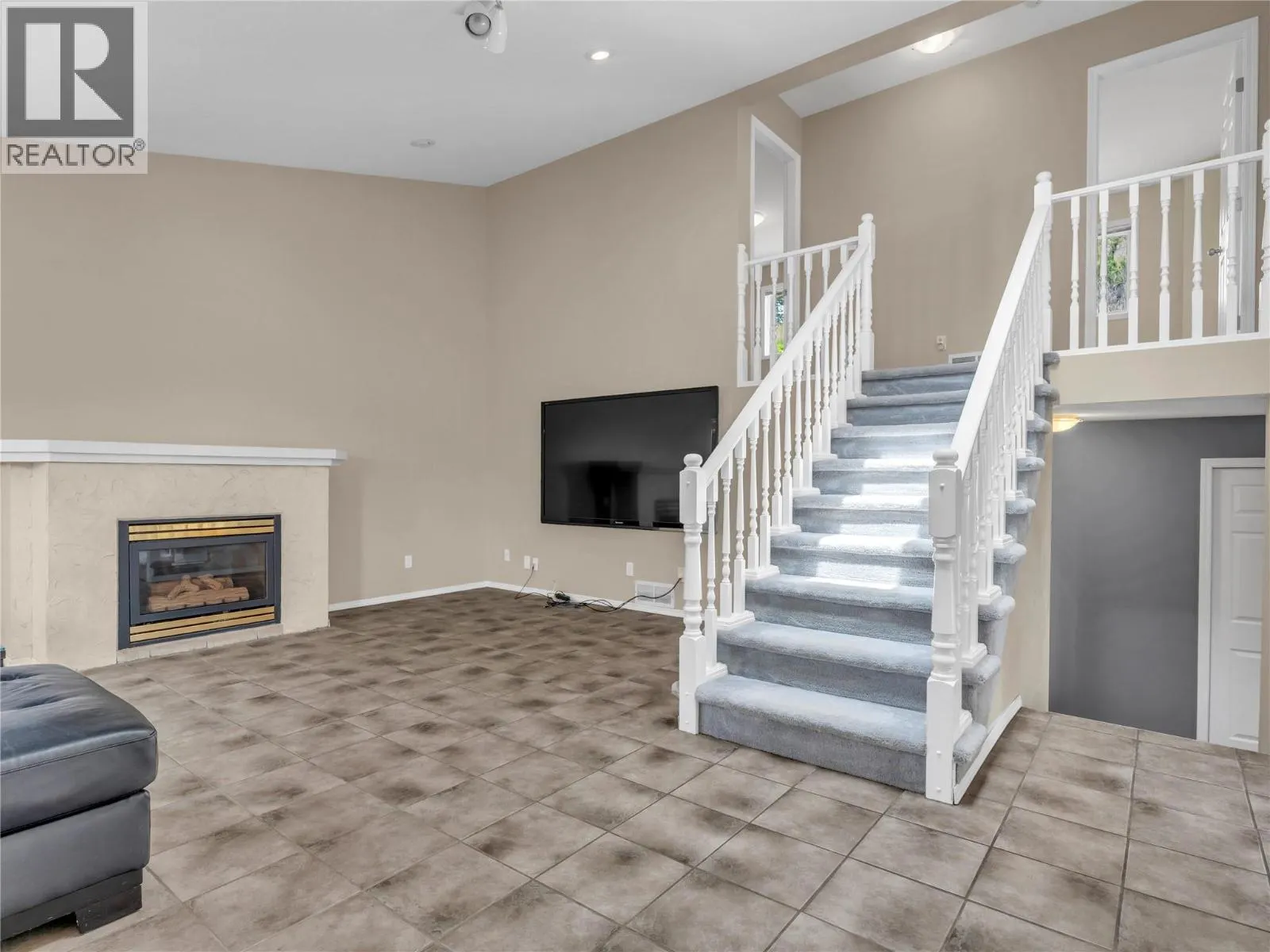 1357 PEACHCLIFF Place