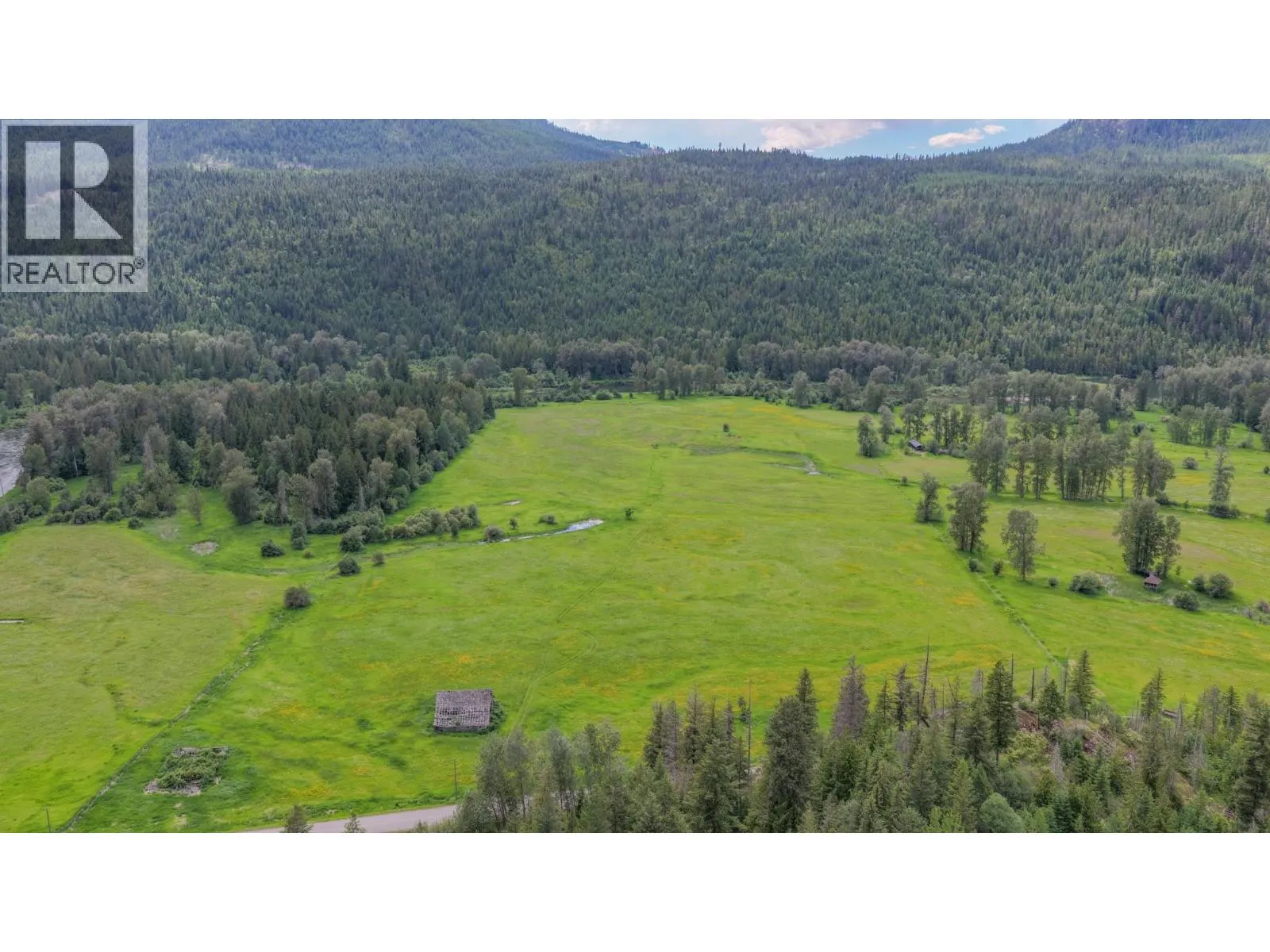 2996 Lumby Mabel Lake Road