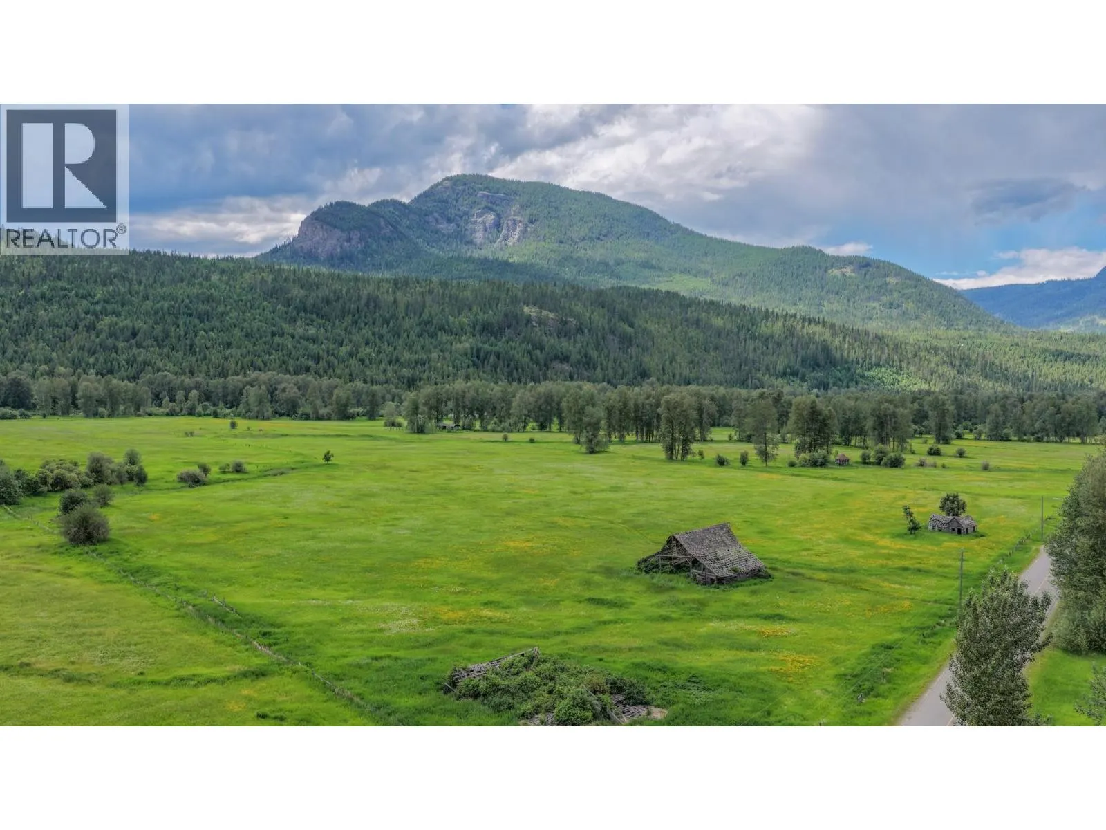 2996 Lumby Mabel Lake Road
