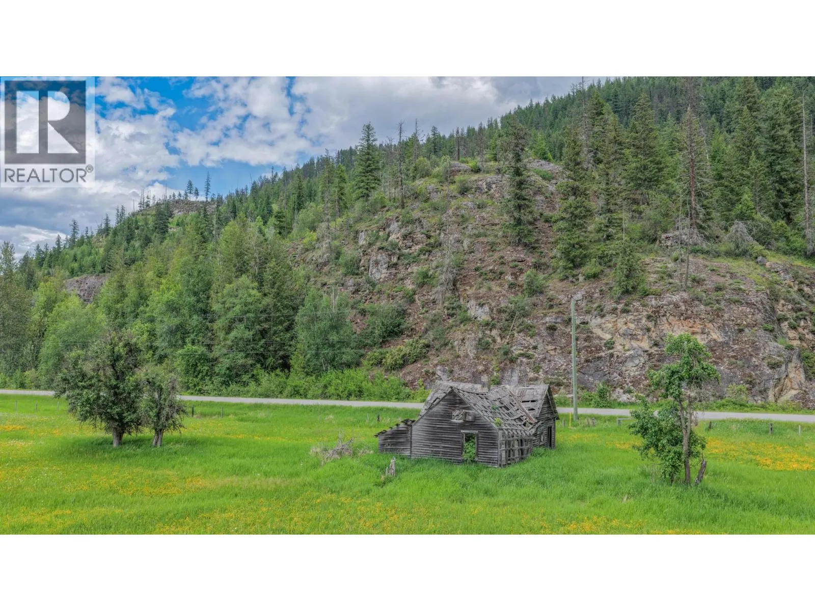 2996 Lumby Mabel Lake Road