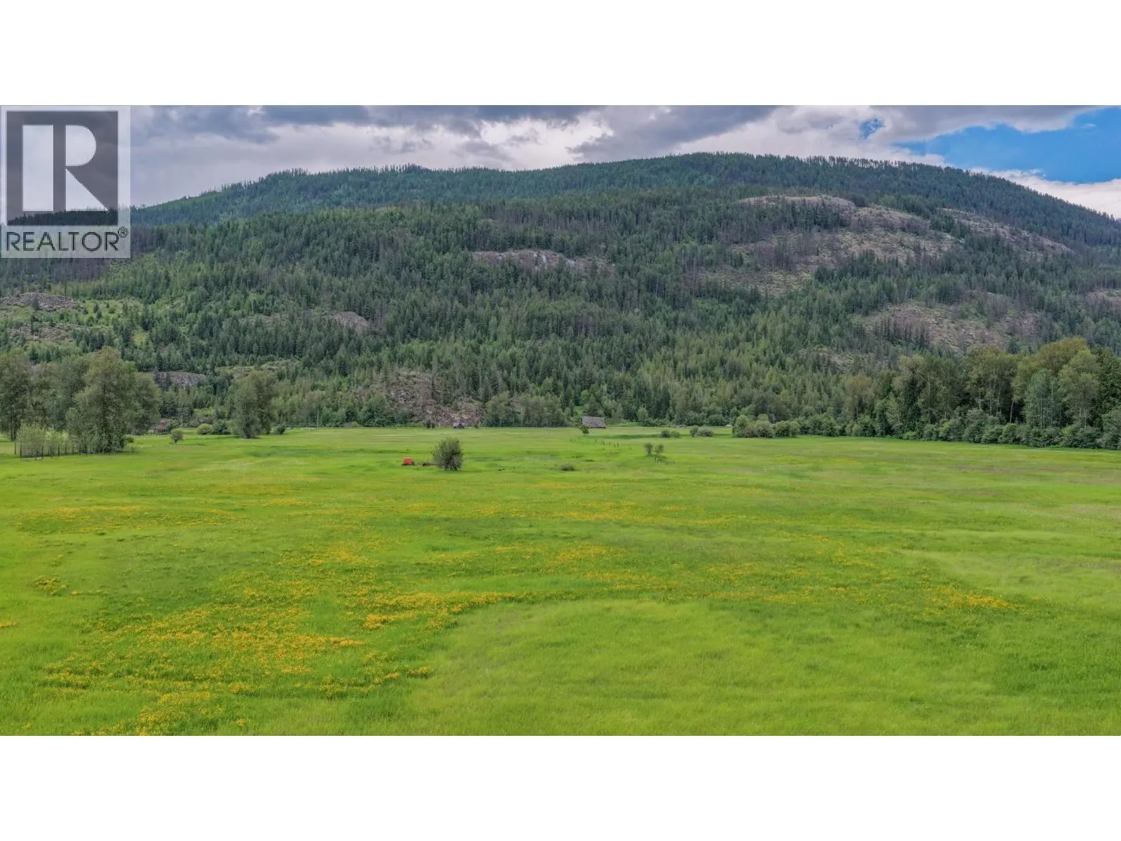 2996 Lumby Mabel Lake Road