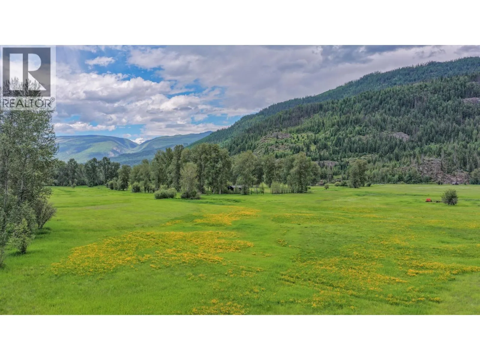 2996 Lumby Mabel Lake Road