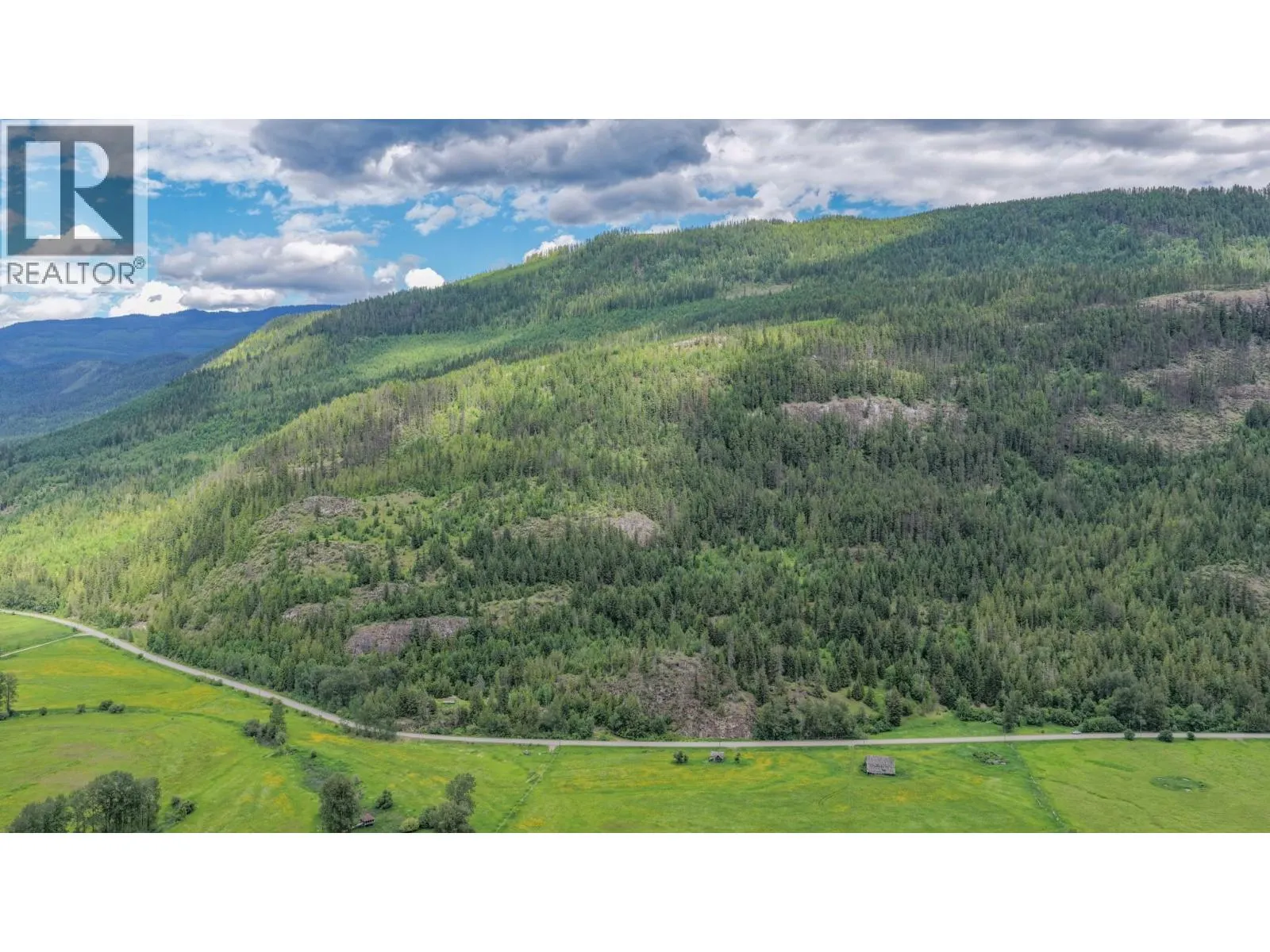 2996 Lumby Mabel Lake Road