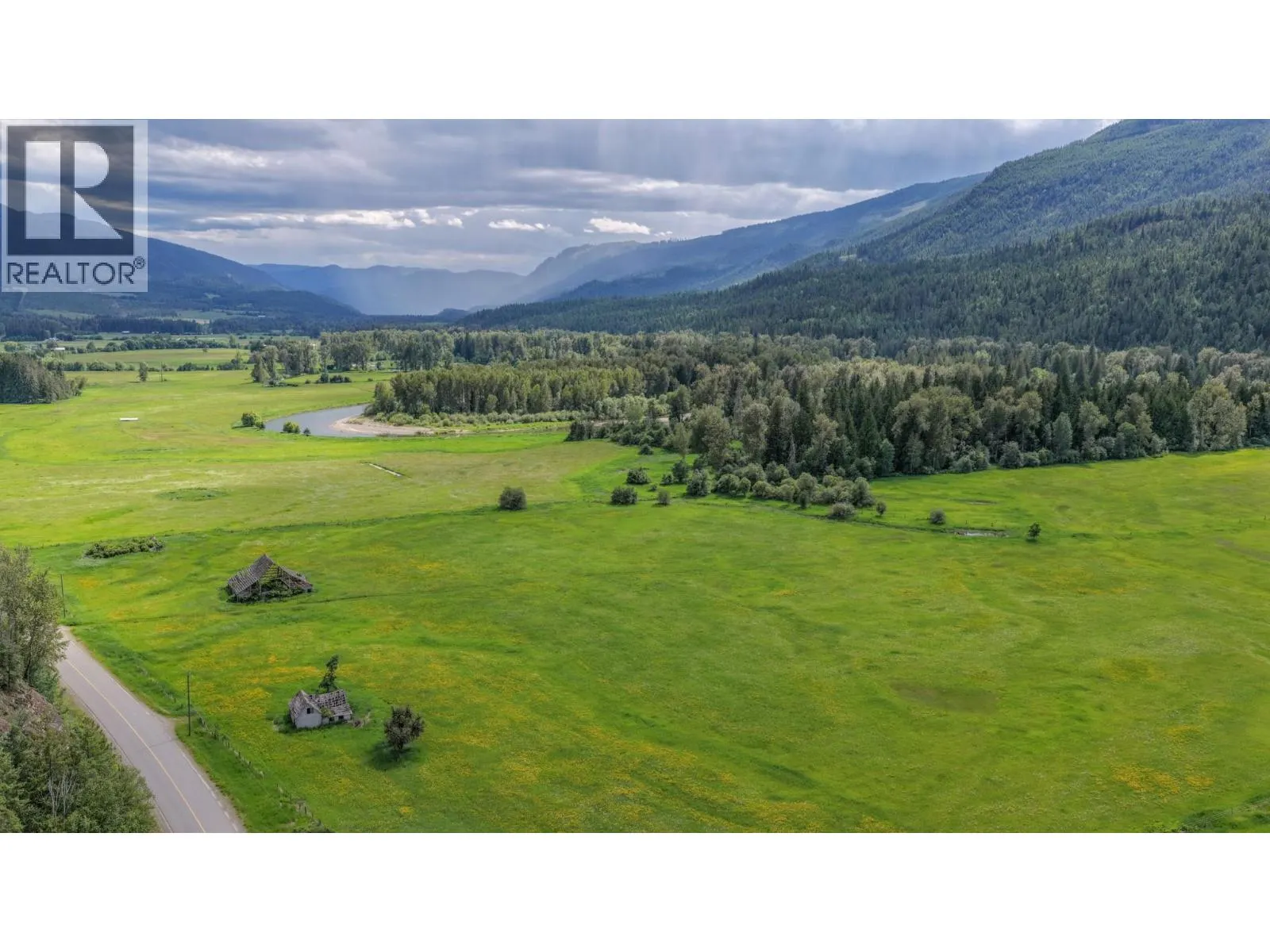 2996 Lumby Mabel Lake Road