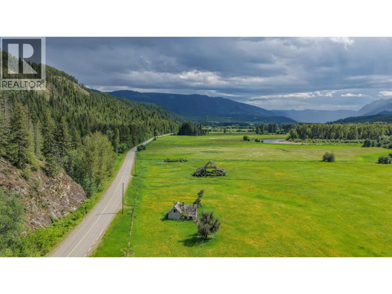 2996 Lumby Mabel Lake Road