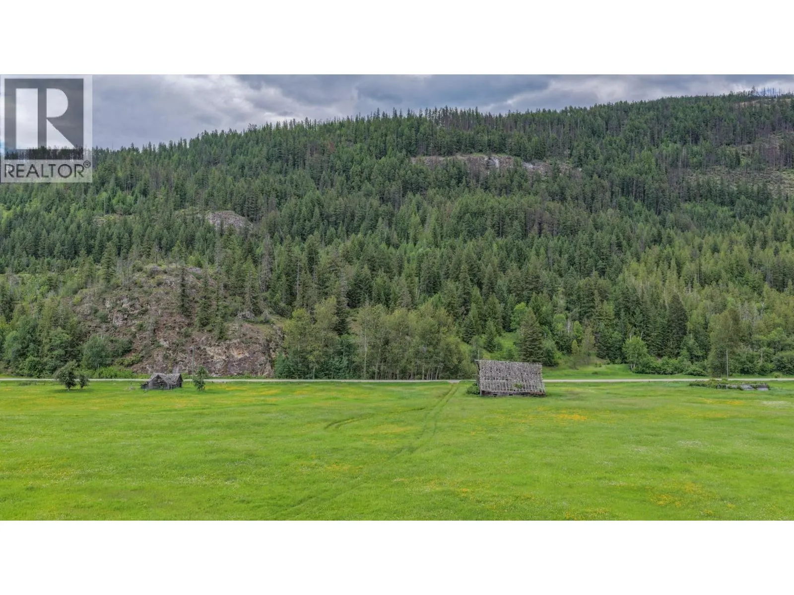 2996 Lumby Mabel Lake Road