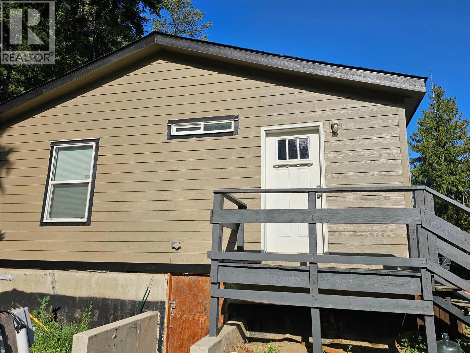 2385 Eva Road