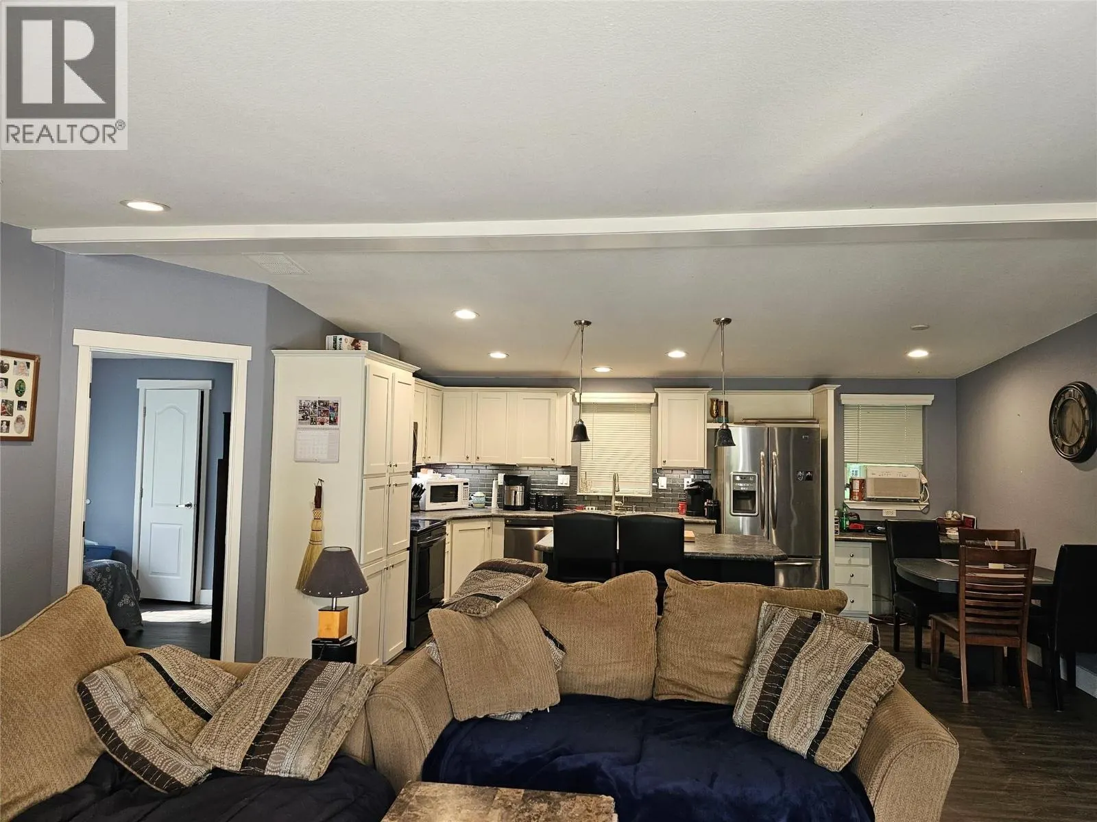 2385 Eva Road