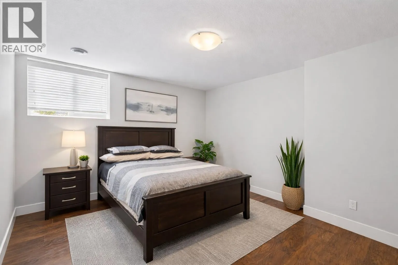 1086 Aurora Heights