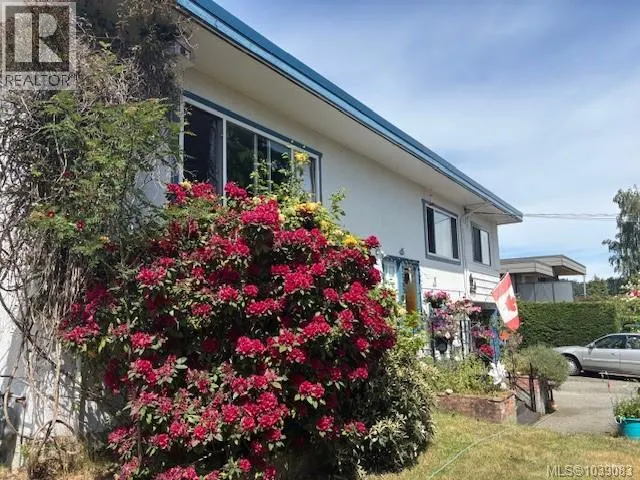 2535 Holyrood Dr