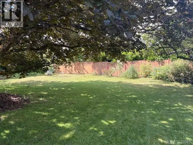 2535 Holyrood Dr