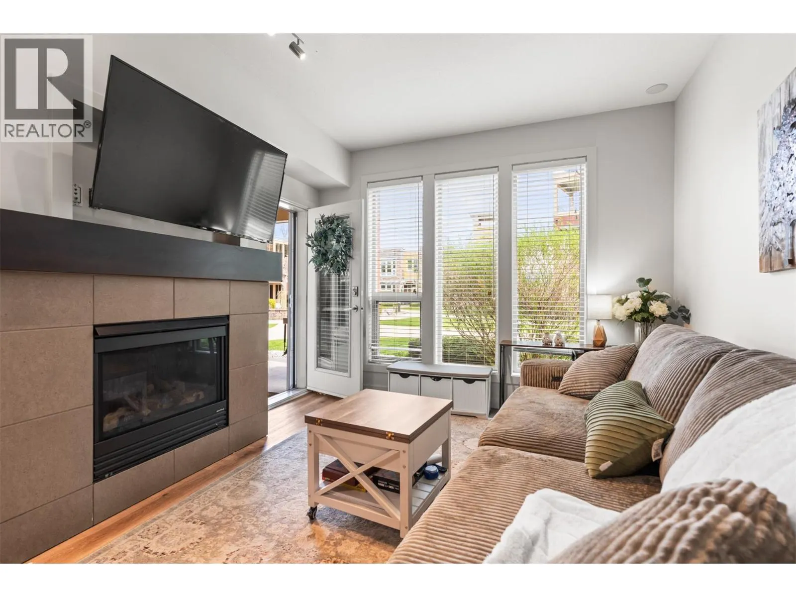 7343 Okanagan Landing Road Unit# 1118