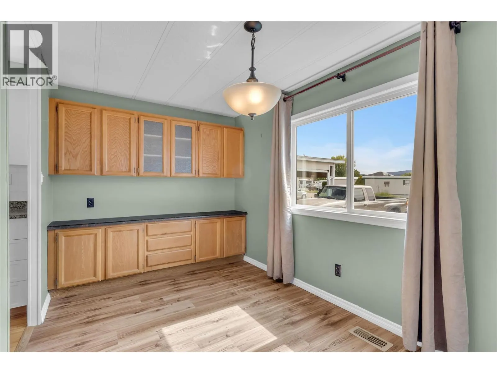 3745 LAKESHORE Road Unit# 146