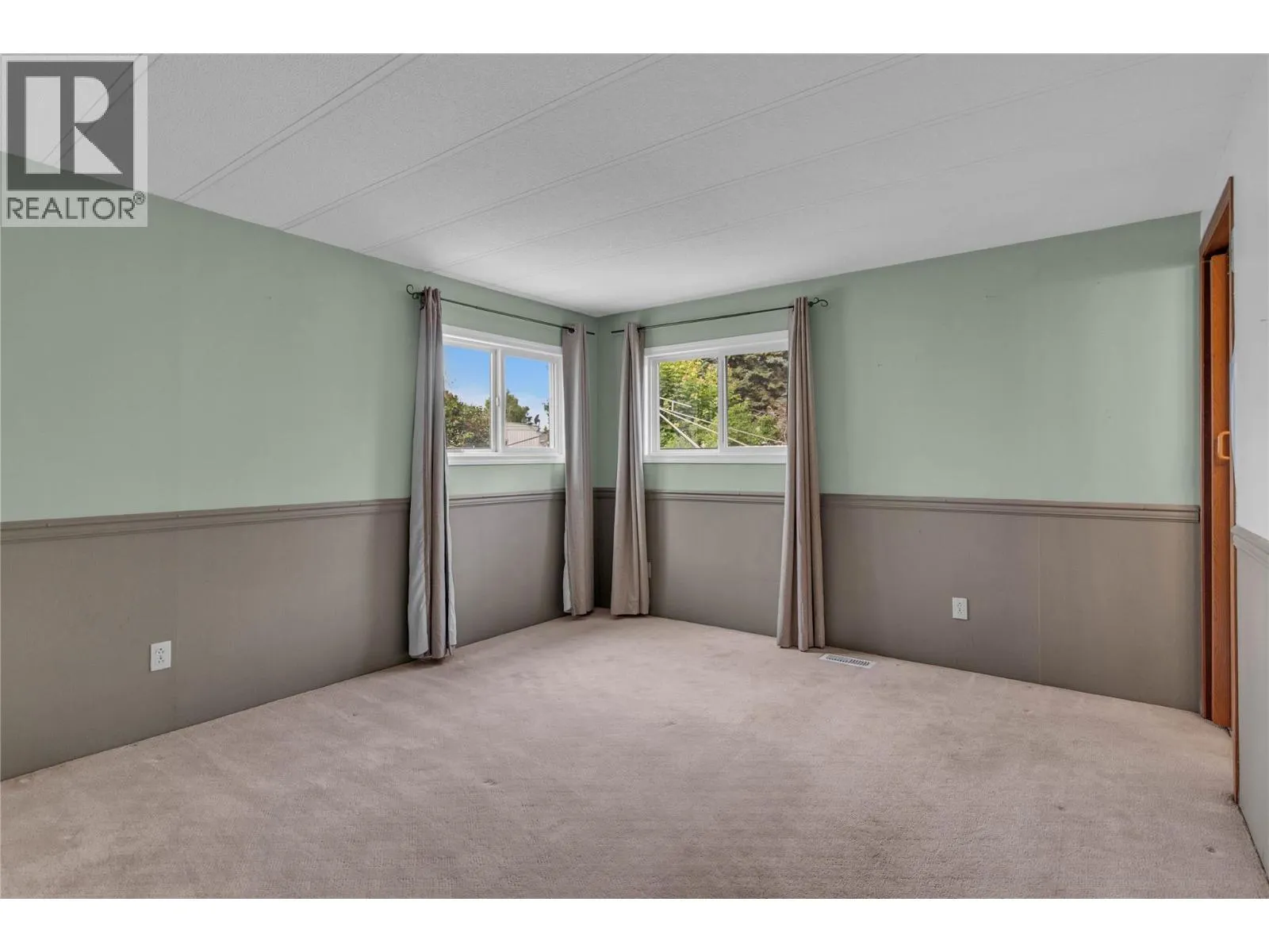 3745 LAKESHORE Road Unit# 146