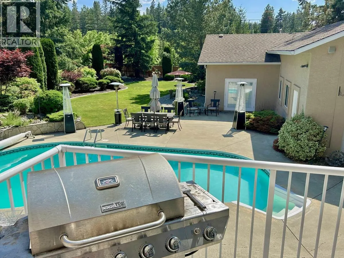 3911 Lakevale Place