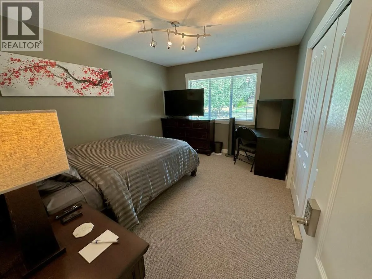 3911 Lakevale Place