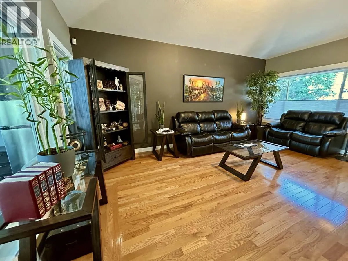 3911 Lakevale Place
