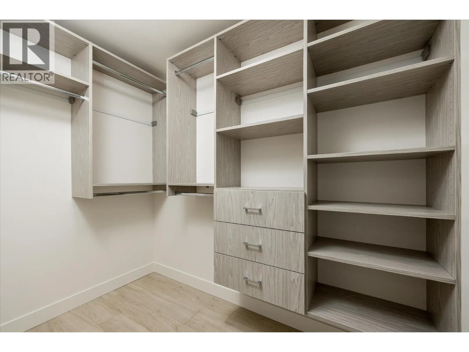 3699 Capozzi Road Unit# 408